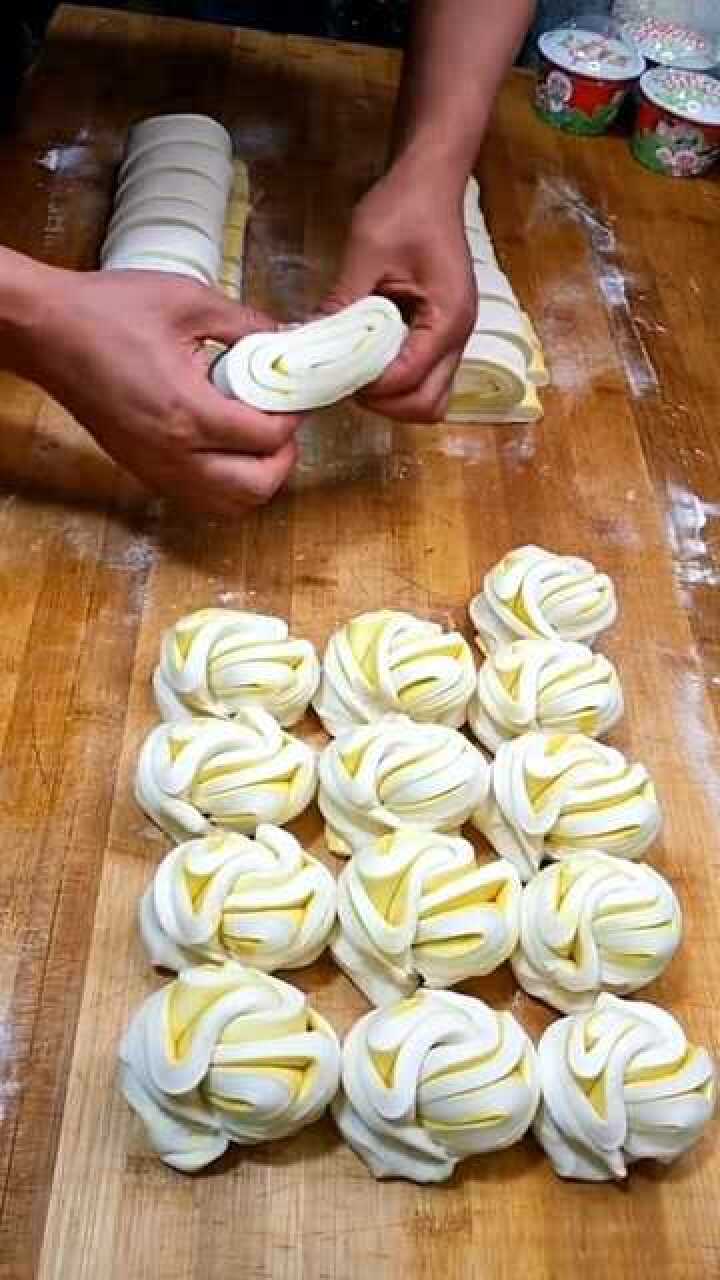 手残党也能学会的做花卷手法,超级简单易学