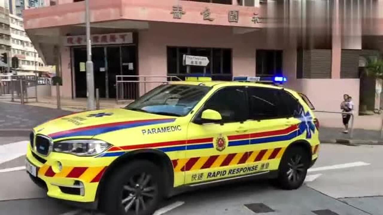 因为疫情香港最新宝马x5变救护车紧急出动太帅了