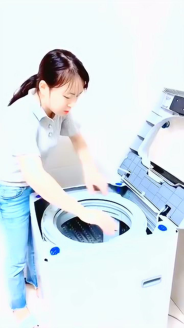突然觉得徒手拧瓶盖太弱了,今天徒手清洗洗衣机,我觉得我整个人又升华
