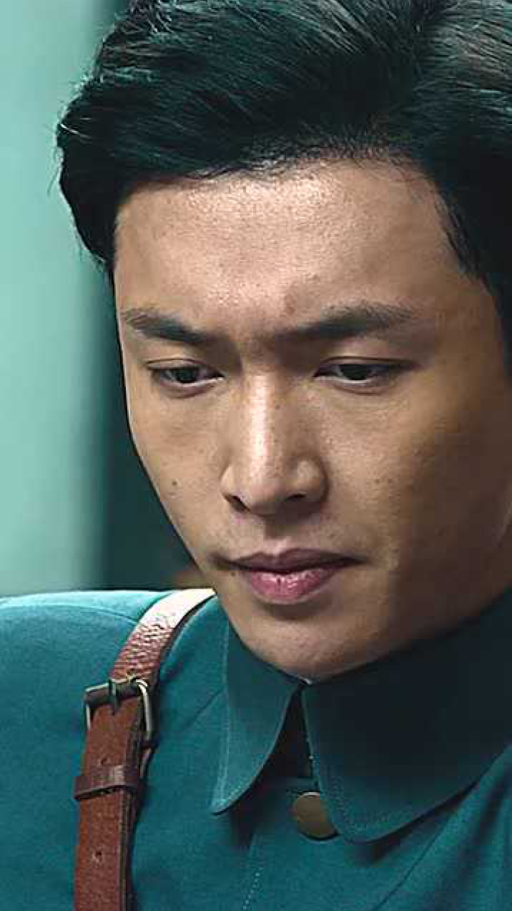 建军大业中张艺兴的军装照就算是锐化也不能影响颜值