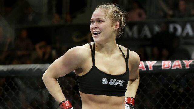 燃就完事了!ufc"十字固女王"隆达·罗西ko降服集锦