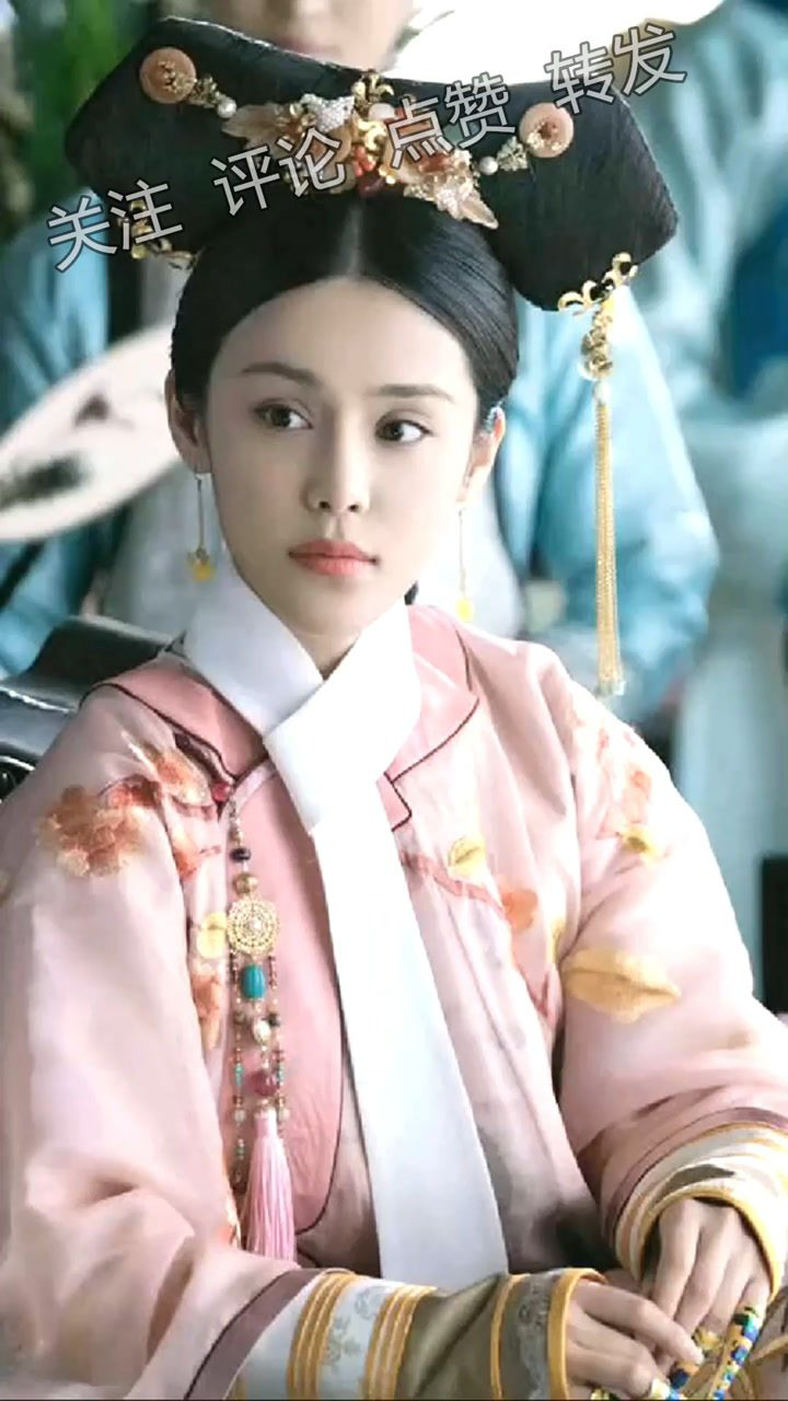 出身,包衣管领下人戴敏之女,乾隆帝嫔妃之一,如懿传仪嫔黄绮莹韩丹桐