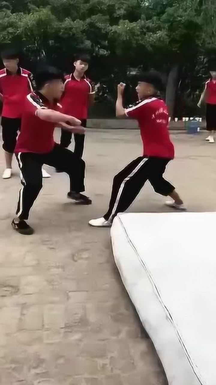 塔沟武校学生武术对打,接下来小伙的反应,可以去申请奥斯卡了!