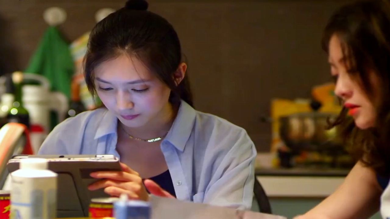 一仆二主:拜金女爱的永远是身份,而不是你这个人