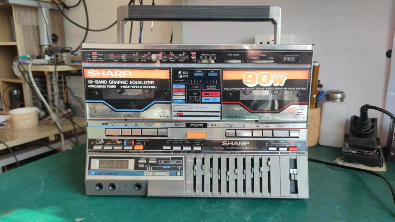 一台被当地师傅修坏的夏普888,收音机无声频谱不显示了,怎么办