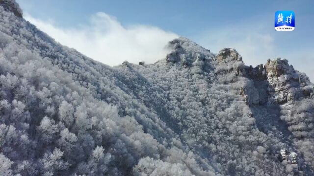 美丽河北 保定涞源:雪落下的白石山