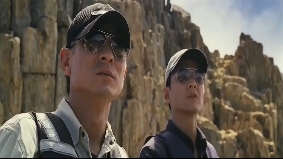 刘德华教吴彦祖行规,也不知道是真是假,结果居然钓到鱼了