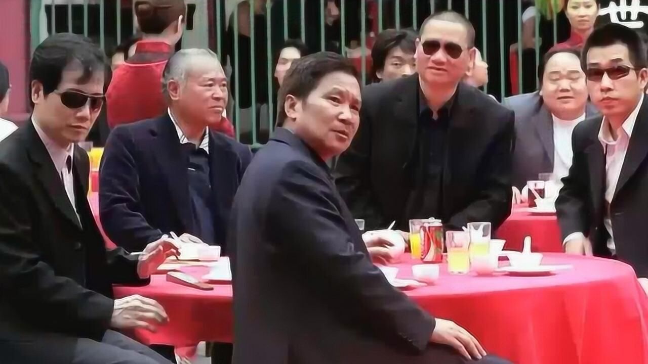 中韩合拍的黑帮大片：众多黑帮势力展开混战，都为了一个人_高清