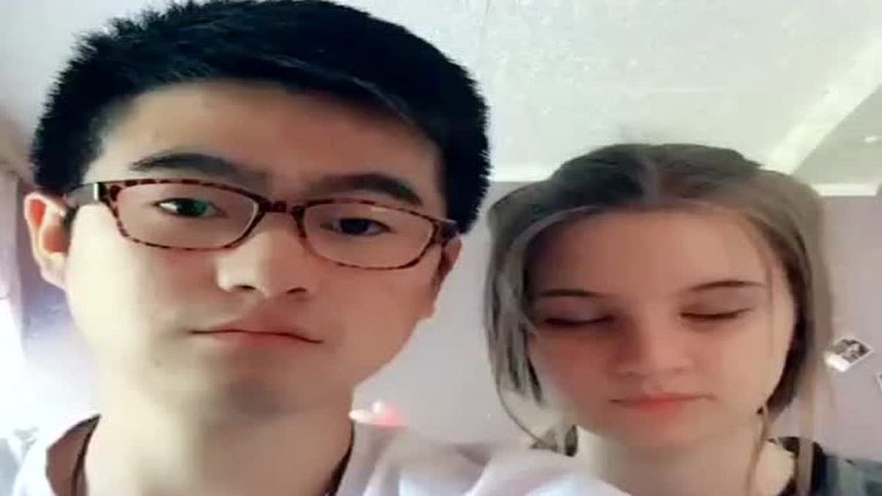 小两口恩爱日常本本呆萌阿丽娜可爱快要绷不住了