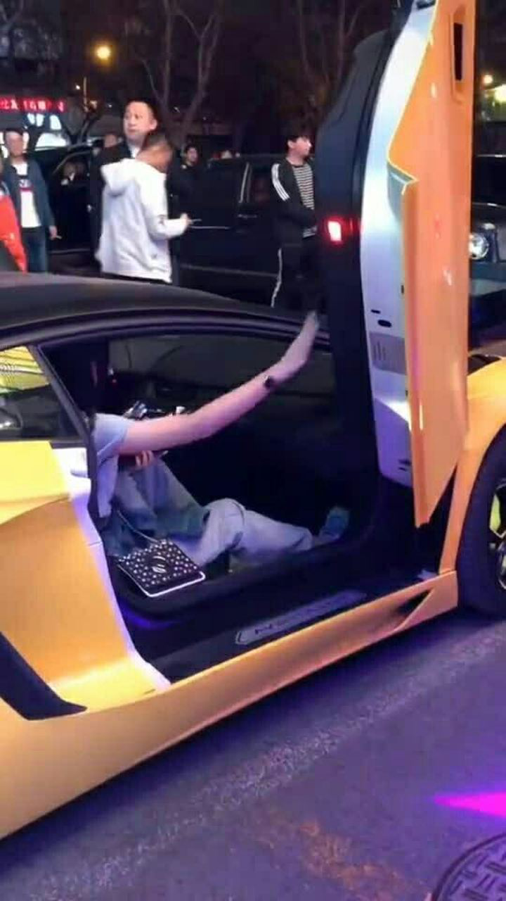 宫体偶遇单手开兰博基尼大牛的小仙女