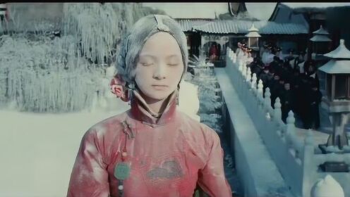 喜剧片：为了能吸引到皇上，大冬天在雪里跳舞，结果被活活冻死了