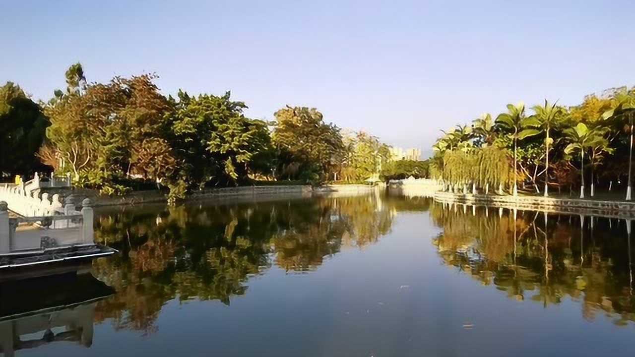 實拍雲南蒙自最著名風景地南湖公園湖光映影別有洞天環境太美了