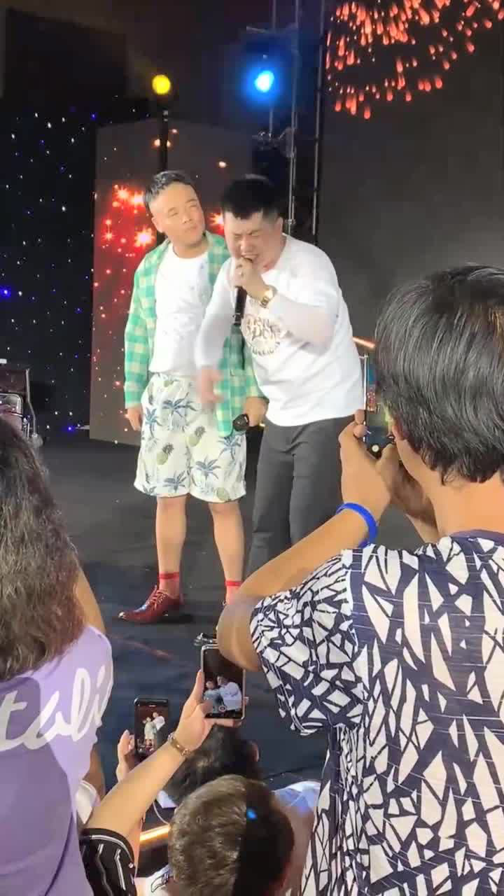 陶大帅陶家大弟同台,二人转基本功玲珑塔,网友嘴皮子功夫