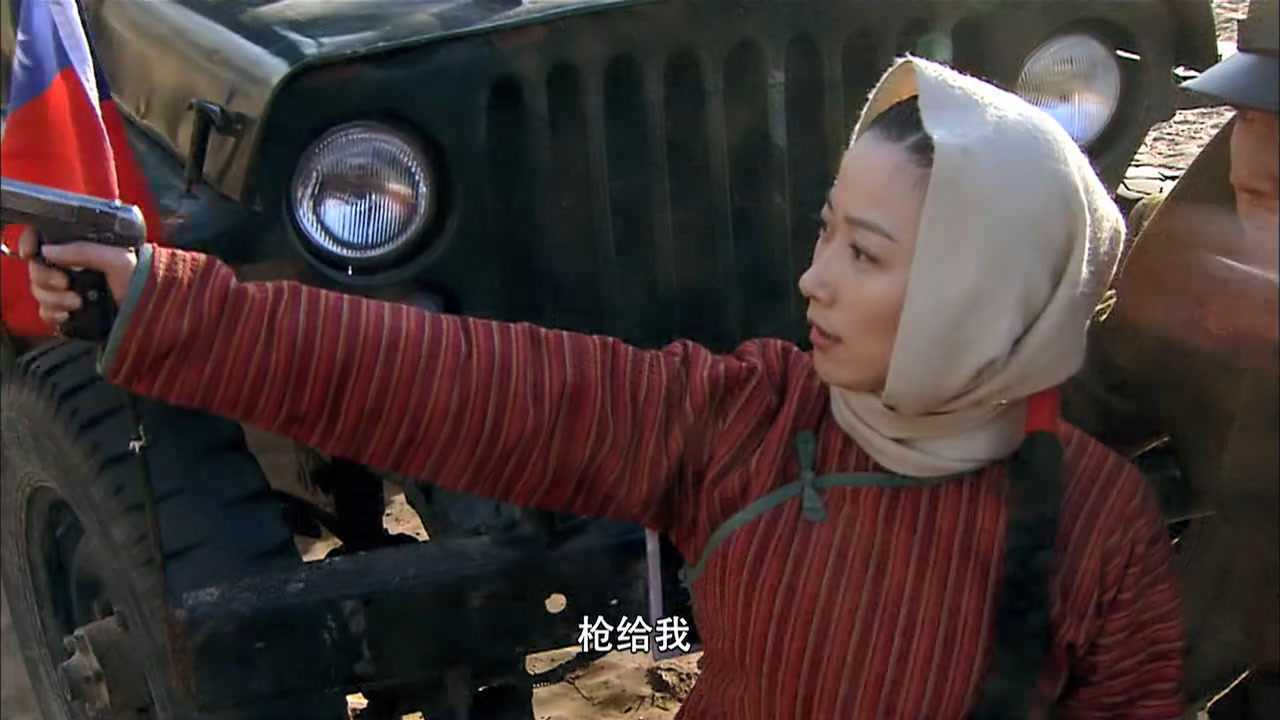 夜隼:叛徒绑架军统区长儿子,女特工假扮村姑靠近,救出区长儿子