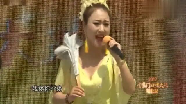 二人转《包公赔情》表演:七岁红、徐艳龙