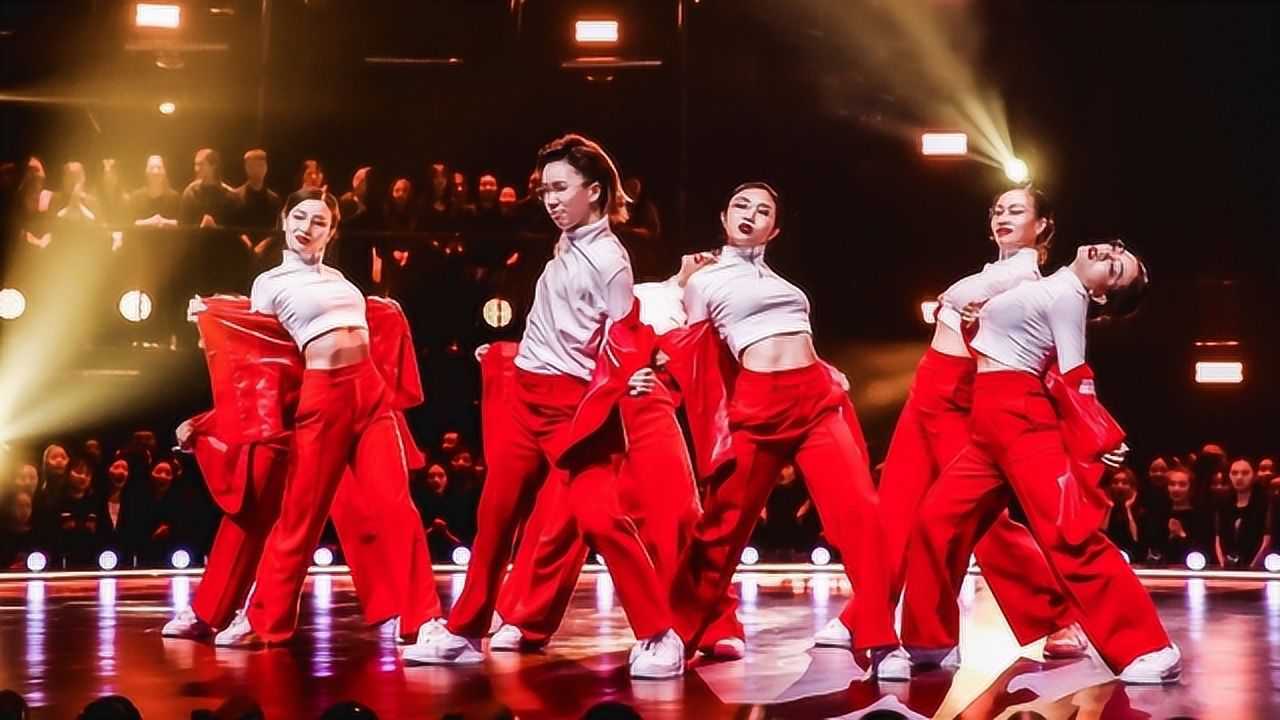 hellodance《加班狂想曲》舞蹈风暴纯享,天马行空演绎都市狂人