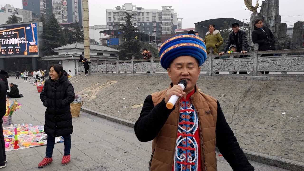 土家山歌王子彭军对唱郑大姐