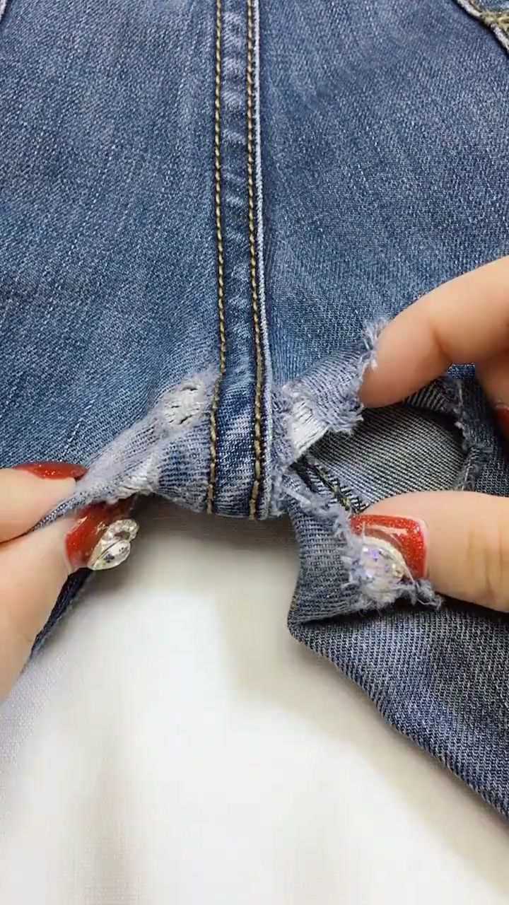 裤裆烂成这样,一样能补好