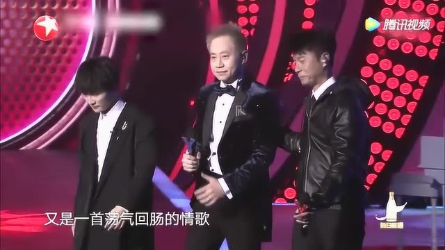 那英向音乐人杜自持老师挥手,那英居然说听着杜老师的歌长大的