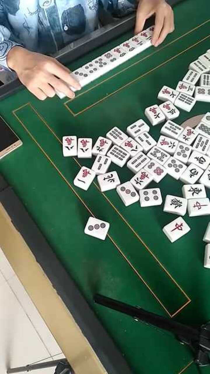 快速胡牌小技巧教大家打麻将