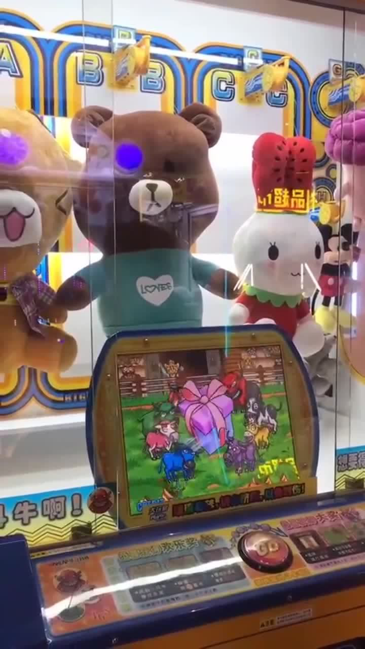 这个视频火了大神将套牛游戏玩通关了网友请收下我的膝盖