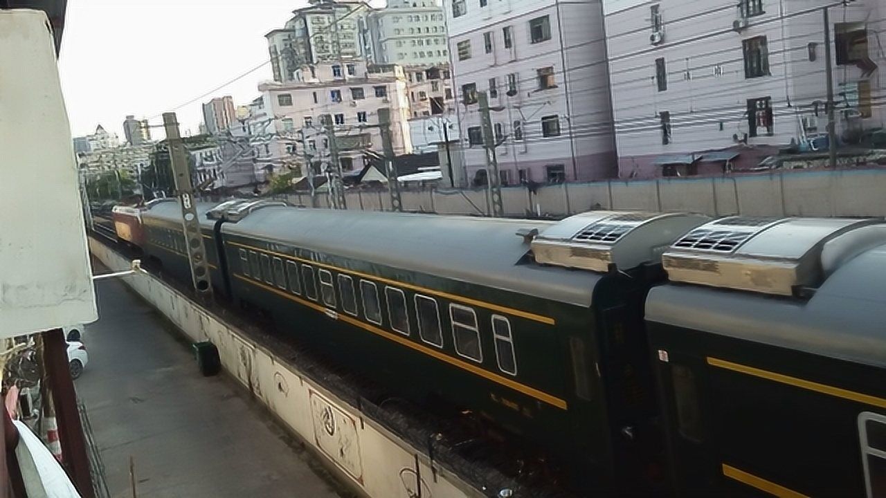 临河开往深圳东z181次列车,全程运行3416公里用时39小时21分