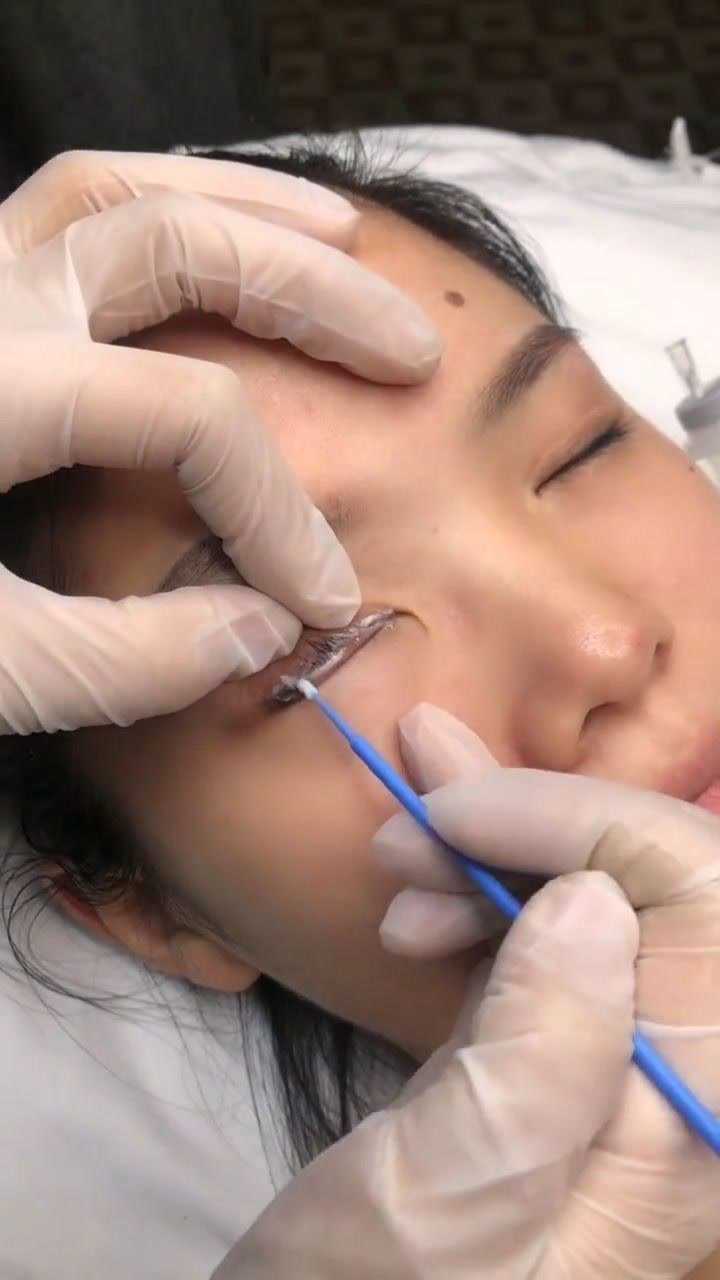 今天来一个纹眼线的全过程,特别的好看