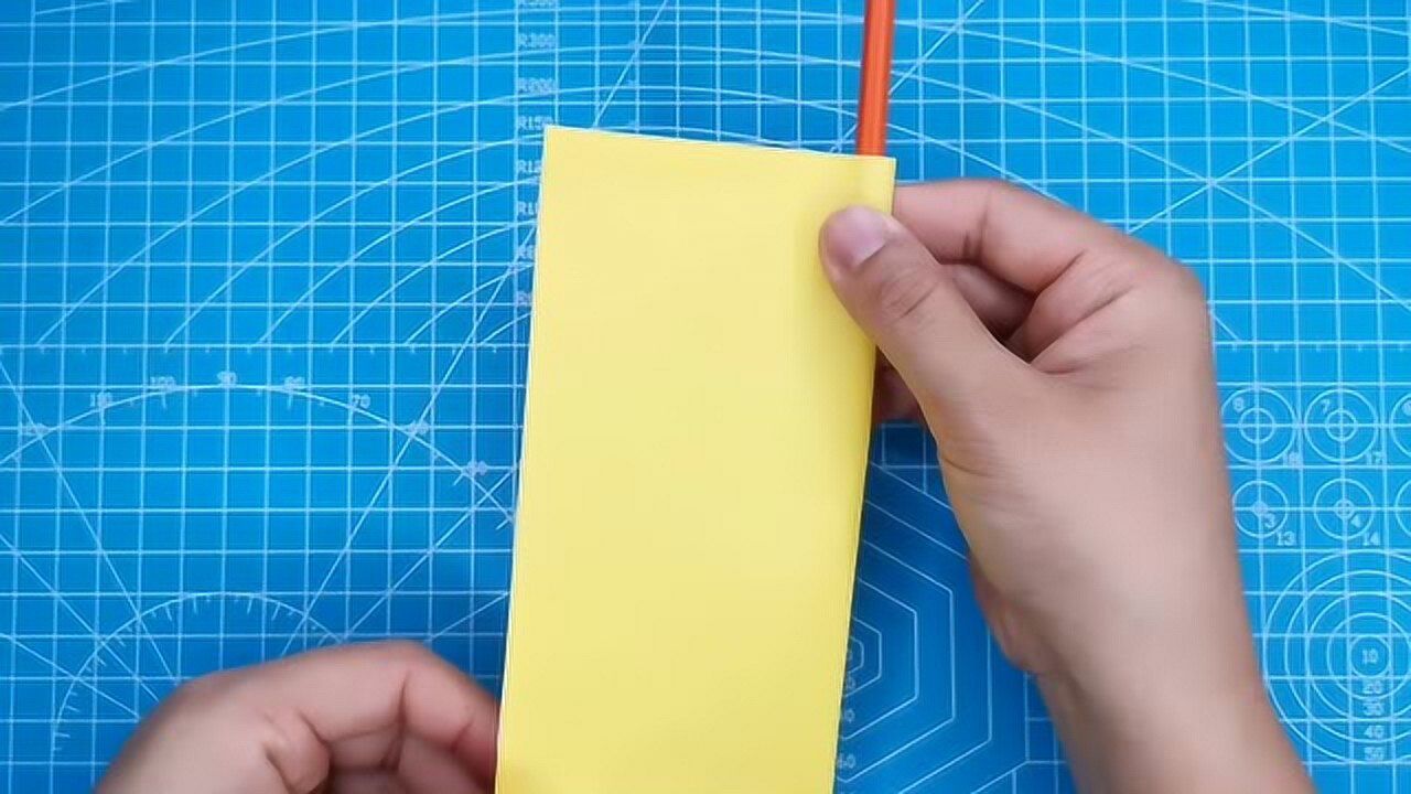 好玩的亲子手工折纸口哨超简单手残党也会做哦陪孩子一起玩吧