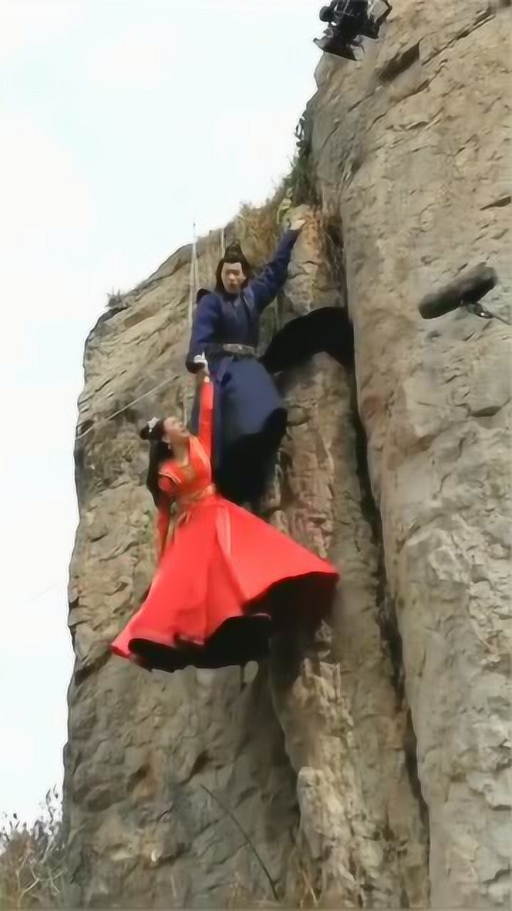 原来电视剧里跳悬崖是这样拍出来的没想到我一直被蒙在鼓里
