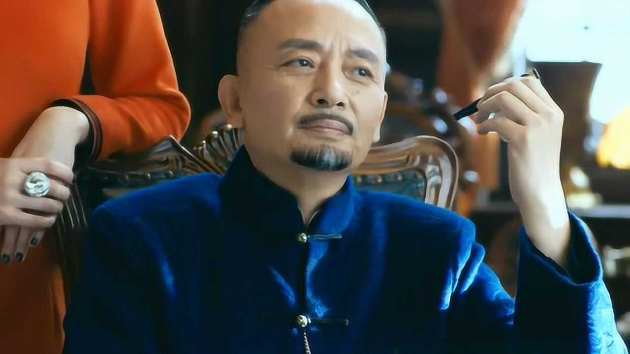 童飞和柯爷达成交易,并想让童飞加入漕帮,童飞果断拒绝