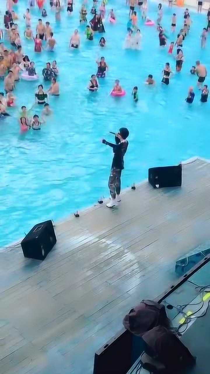 浙江丽水冒险岛,你们眼中的那个帅哥,就是我老公!