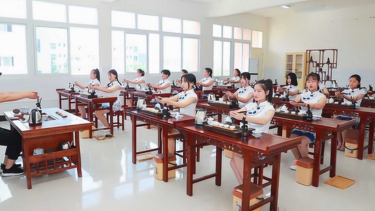 美丽的阆中师范学校欢迎你