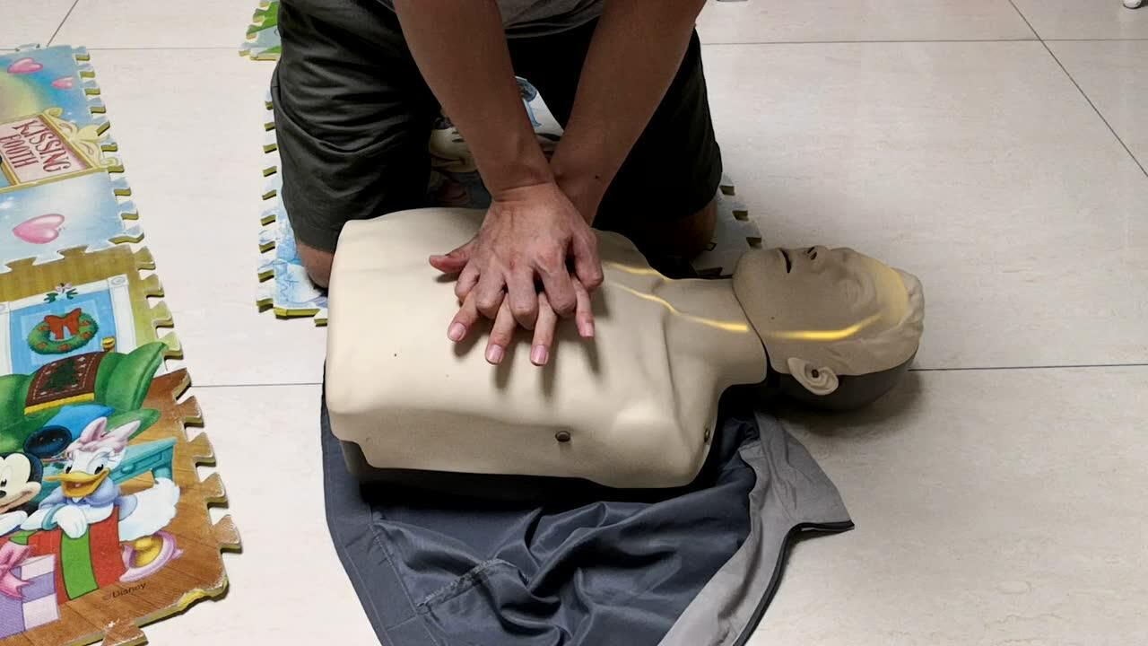 胸外按压能救命的原理