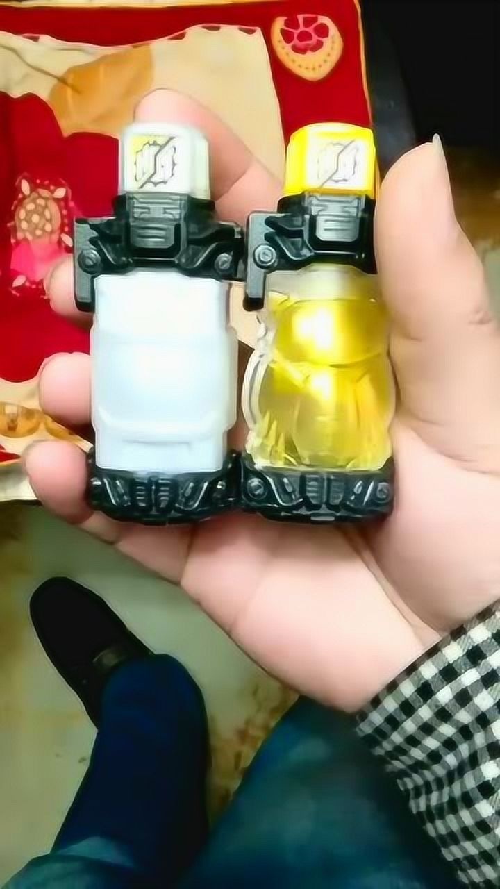 假面骑士build,限定瓶子一一出场,小伙一人玩得不亦乐乎!
