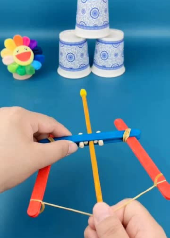 用雪糕棒制作"弓箭",百发百中!