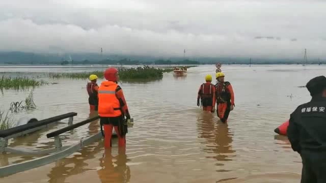 德宏州盈江县市城区发生洪涝