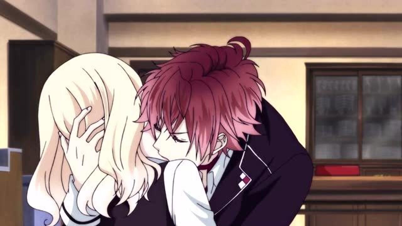 魔鬼恋人吸血鬼对美女的血上瘾边吸边感叹美味小森唯难受极了