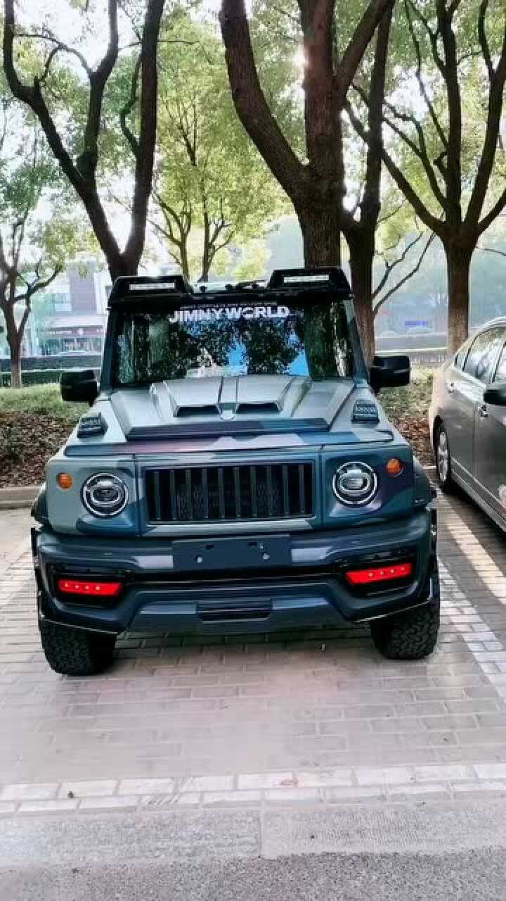 迷你版奔驰大g,看到车标我差点笑出声!_腾讯视频