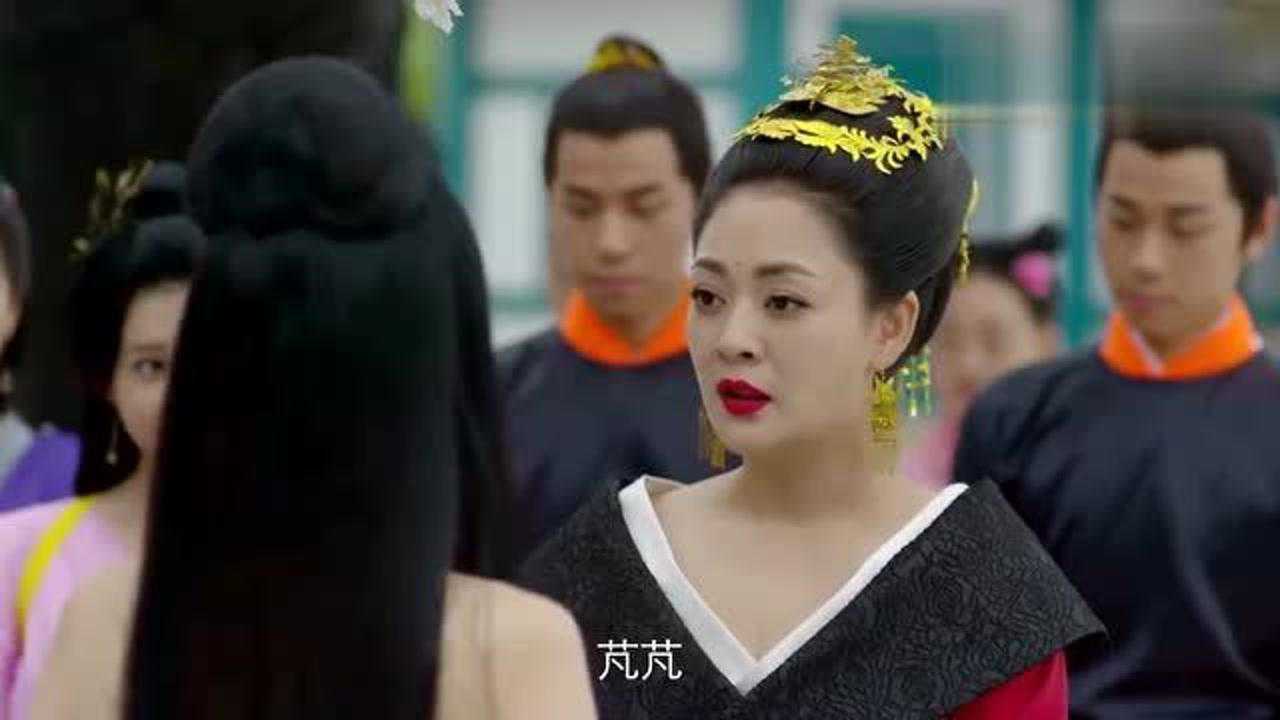 太子妃升职记皇后和妃嫔们玩萝卜蹲接下一幕众人纷纷看傻眼了