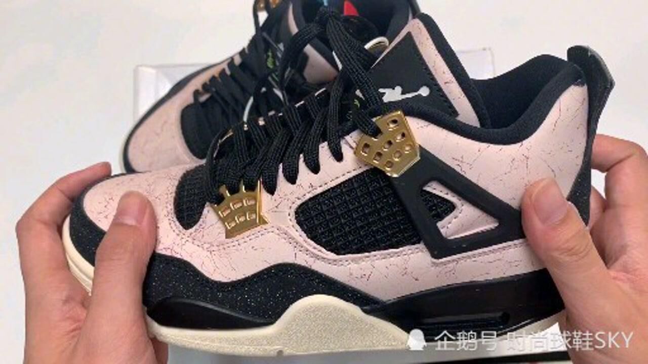 aj4樱花粉真的是漂亮呀.每个人都有个少女心.
