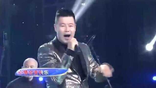 额尔古纳乐队演唱《唱起草原的歌》深入内心的歌声,令人难忘!