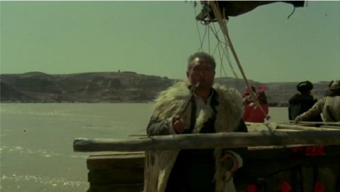 《冰河死亡线》：老大爷发现危险，船上的人都不相信他，最后惨了