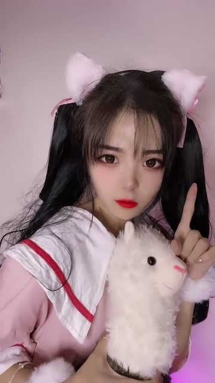 记住咱们家的口号是aqa芭蕾eqe亏内代表着开心代表着犟嘴.