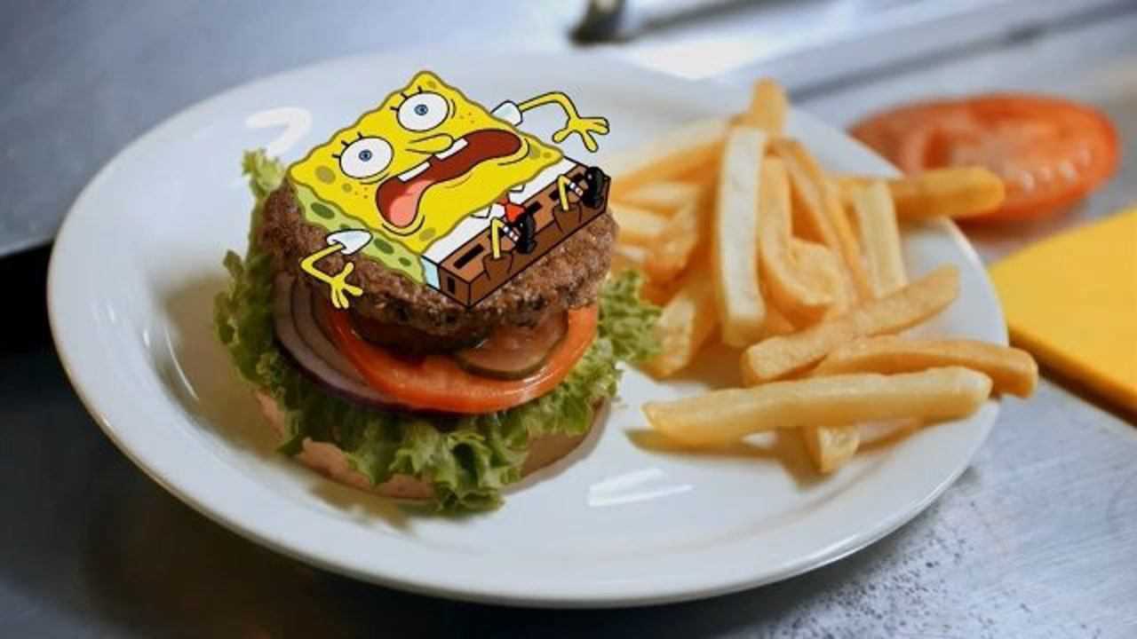 海绵宝宝变成肉饼马上被吃掉派大星化身超级英雄来救他