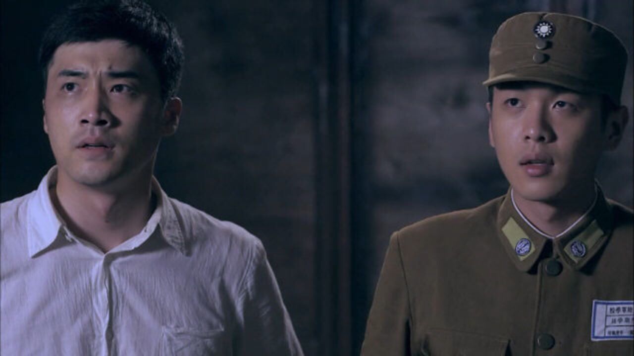 速看《雪豹坚强岁月》第6集:周卫国营救刘远,军校演戏周卫国得军官