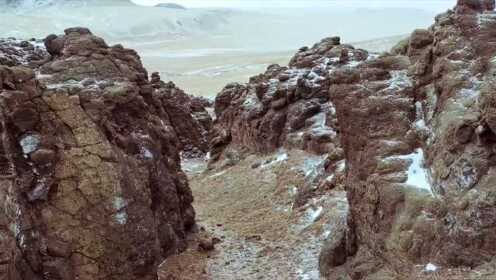 《藏北秘岭-重返无人区》：马群在满天飞雪中奔腾，这里是天地的尽头