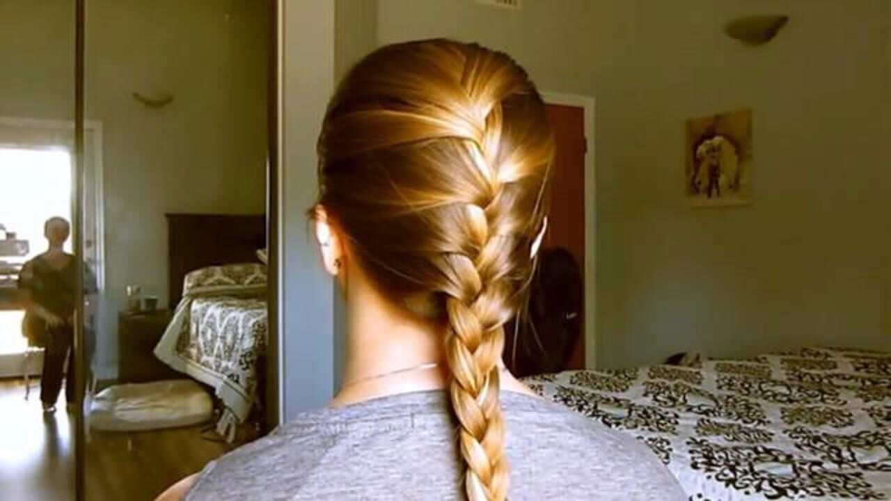 这款麦穗辫编发造型据说大多数女生都会做你会吗