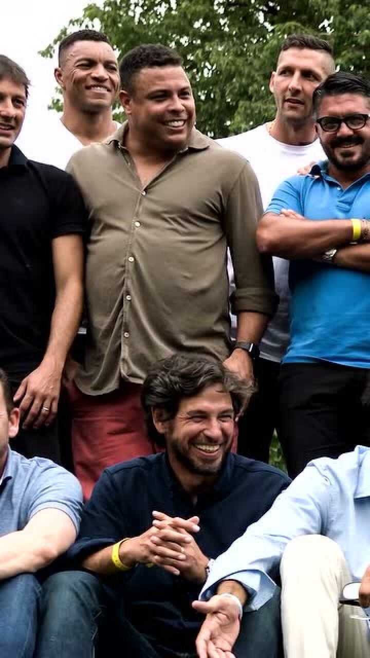 这群老男人会踢球吗