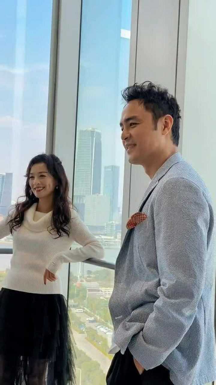 张庭17亿买下黄埔江边17层大楼送给陶虹明道各一层4人同框规划未来