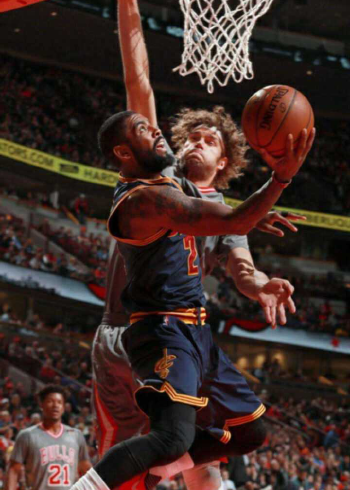 联盟现役拉杆第一人,欧文这过桥拉杆,现今联盟谁还行?